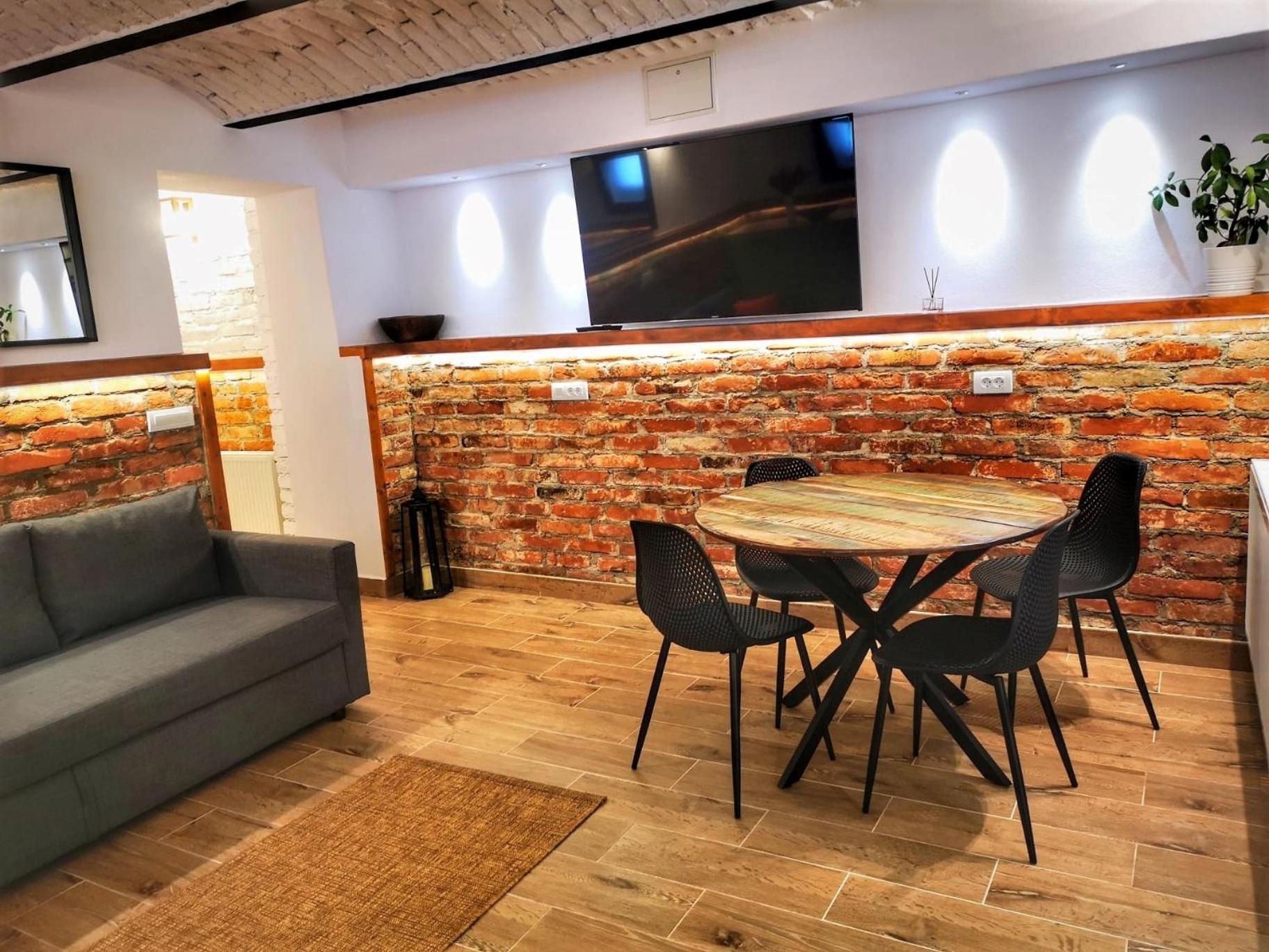 T House Apartment Sibiu Ngoại thất bức ảnh