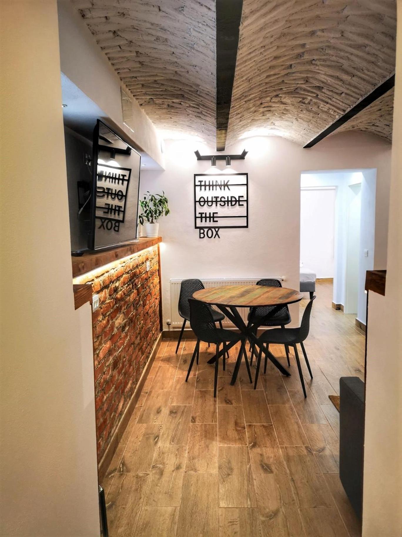 T House Apartment Sibiu Ngoại thất bức ảnh