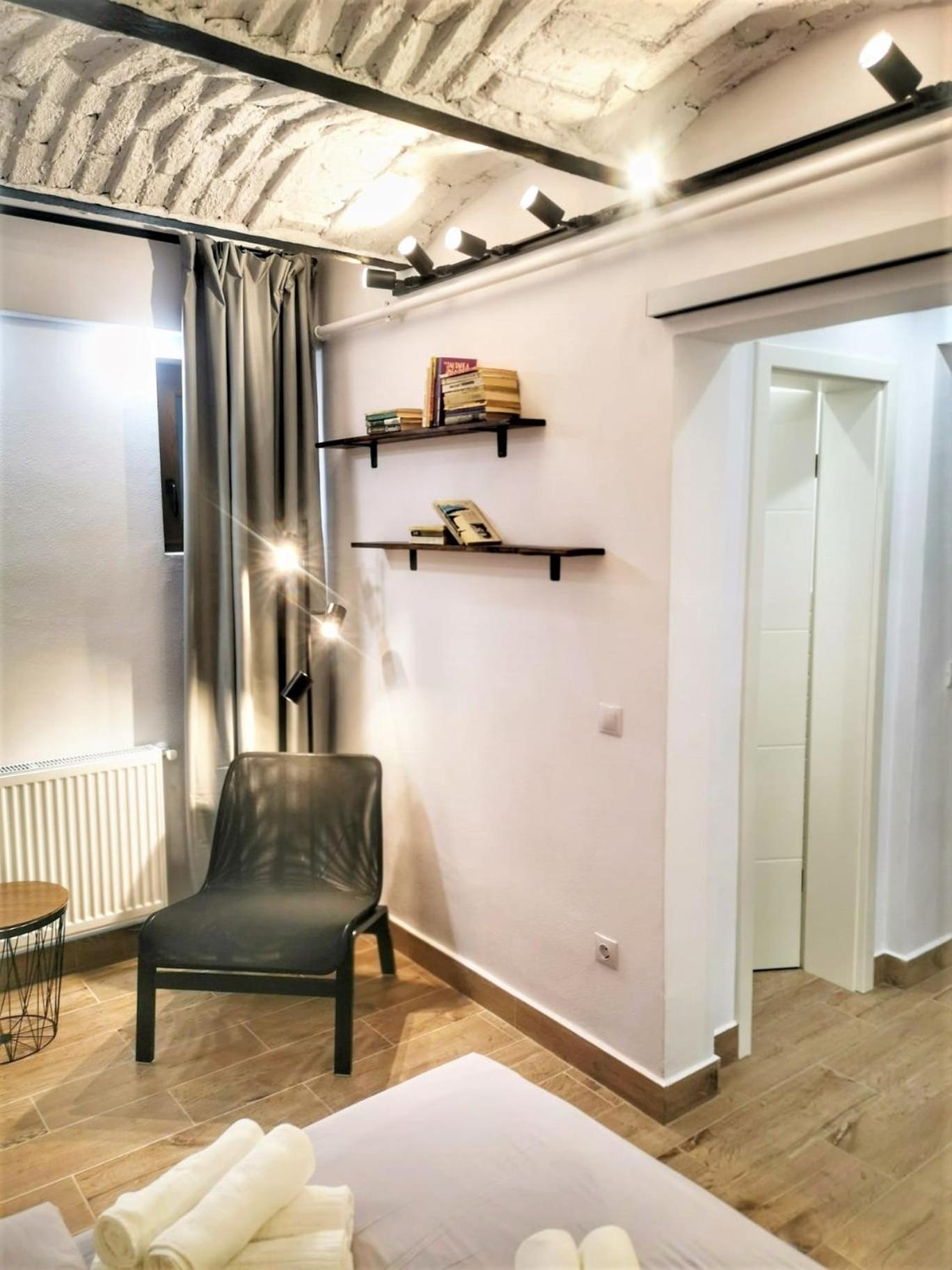 T House Apartment Sibiu Ngoại thất bức ảnh